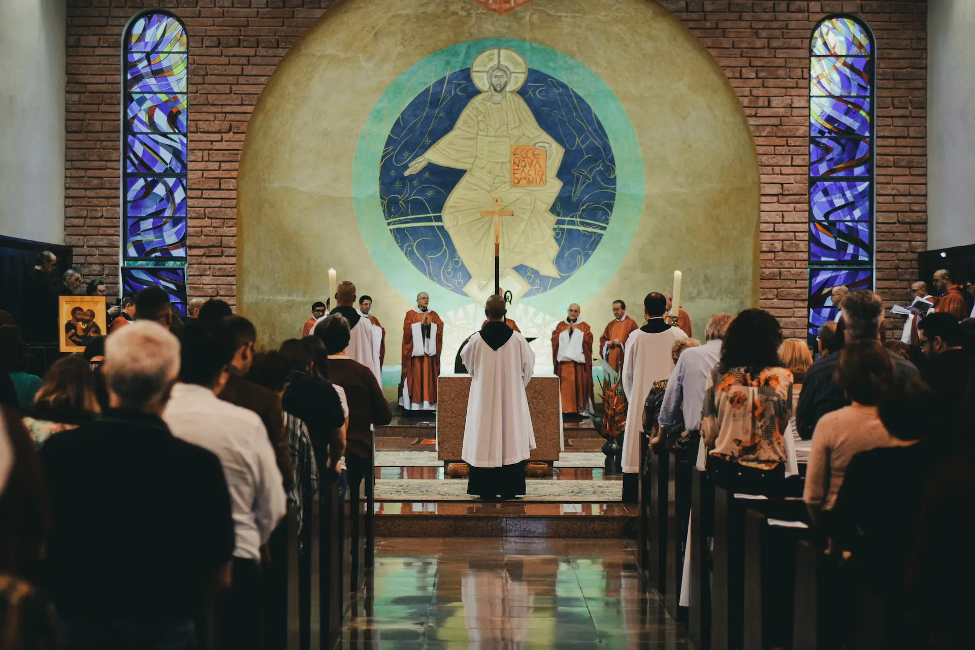 Attending Catholic Mass On Sunday: Finding Meaning and Connection